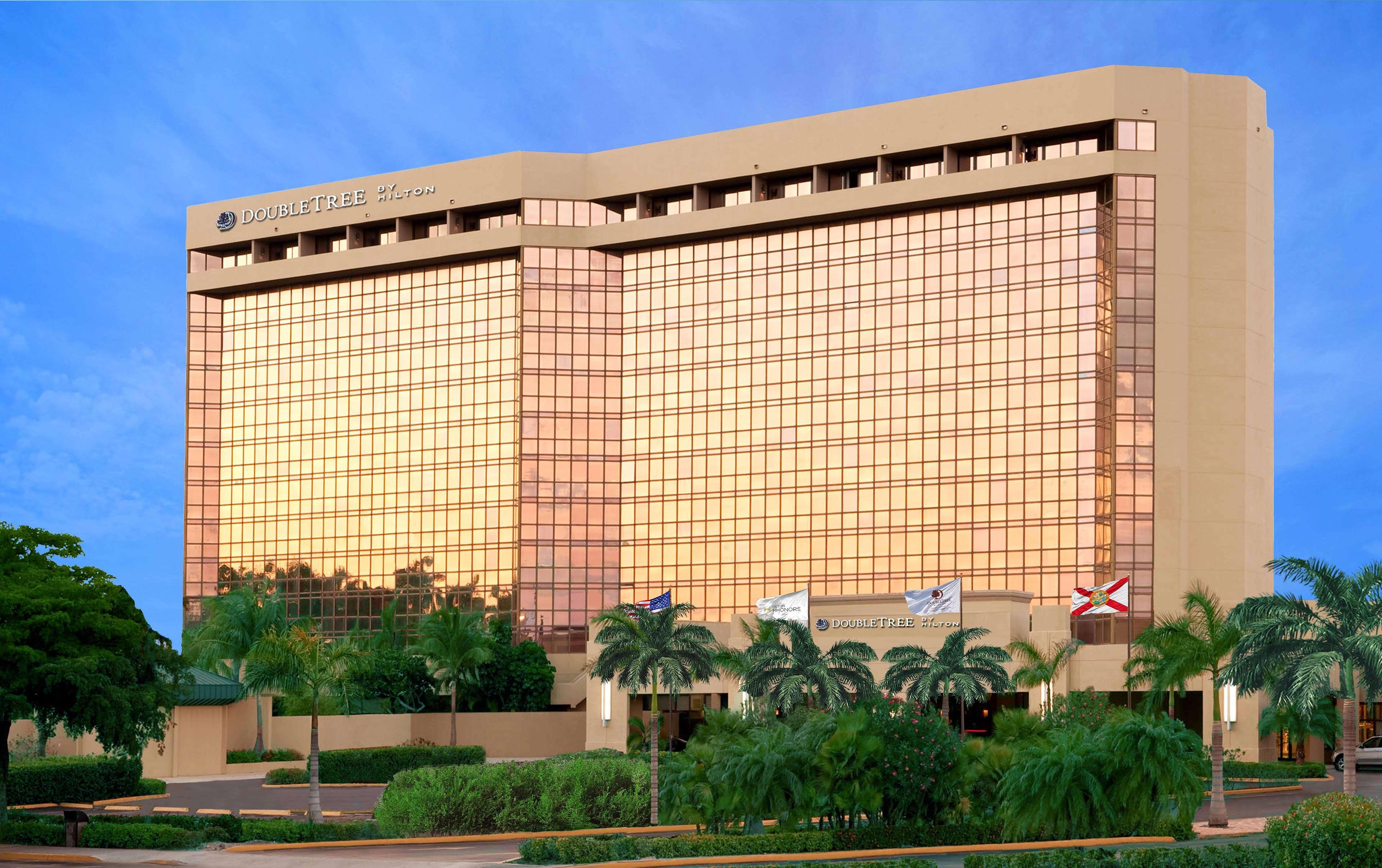Doubletree By Hilton Hotel Miami Airport & Convention Center Майами-Спрингс Экстерьер фото