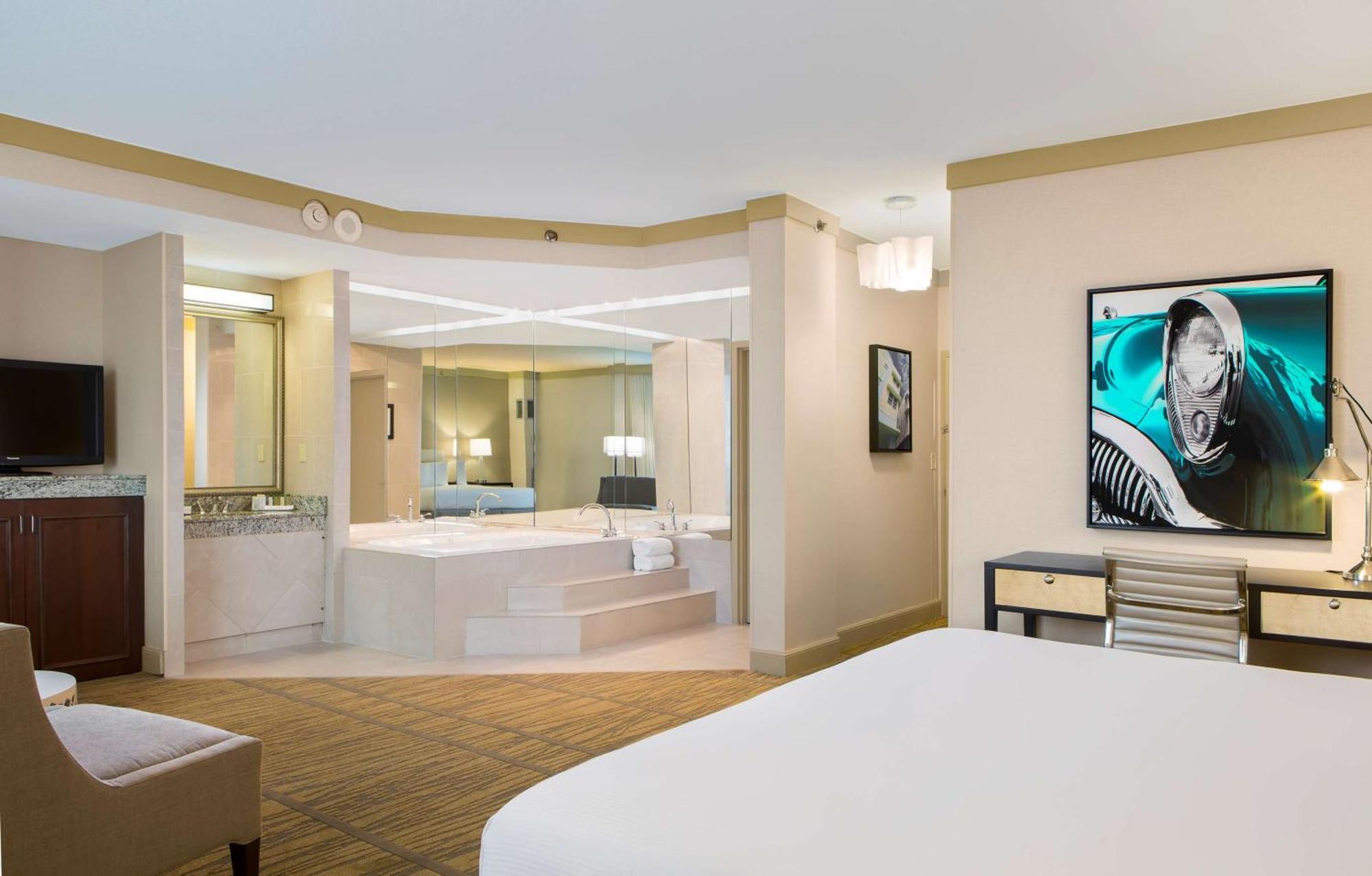 Doubletree By Hilton Hotel Miami Airport & Convention Center Майами-Спрингс Экстерьер фото